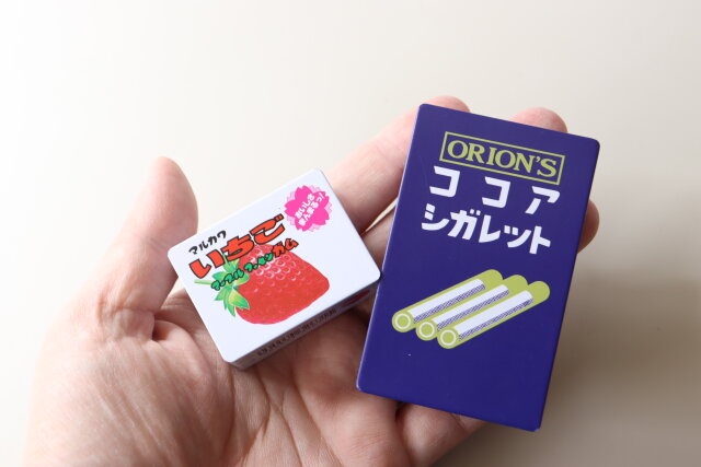 Seria - 都こんぶ ココアシガレット マーブル フーセンガム 5点 缶 ケース seriaの通販 by momooo's shopセリア ならラクマ