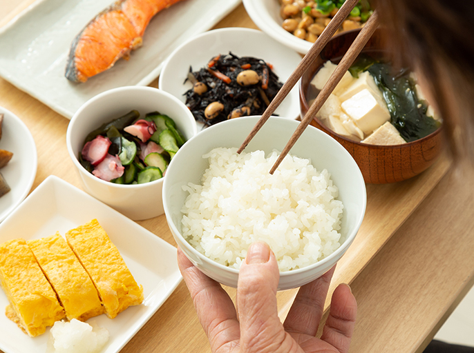 管理栄養士執筆 栄養バランスのよい食事のメリットとは？1日の献立 例を知り外食やダイエットにも応用！健康な生活をサポートする通販サイト ハピネスダイレクト