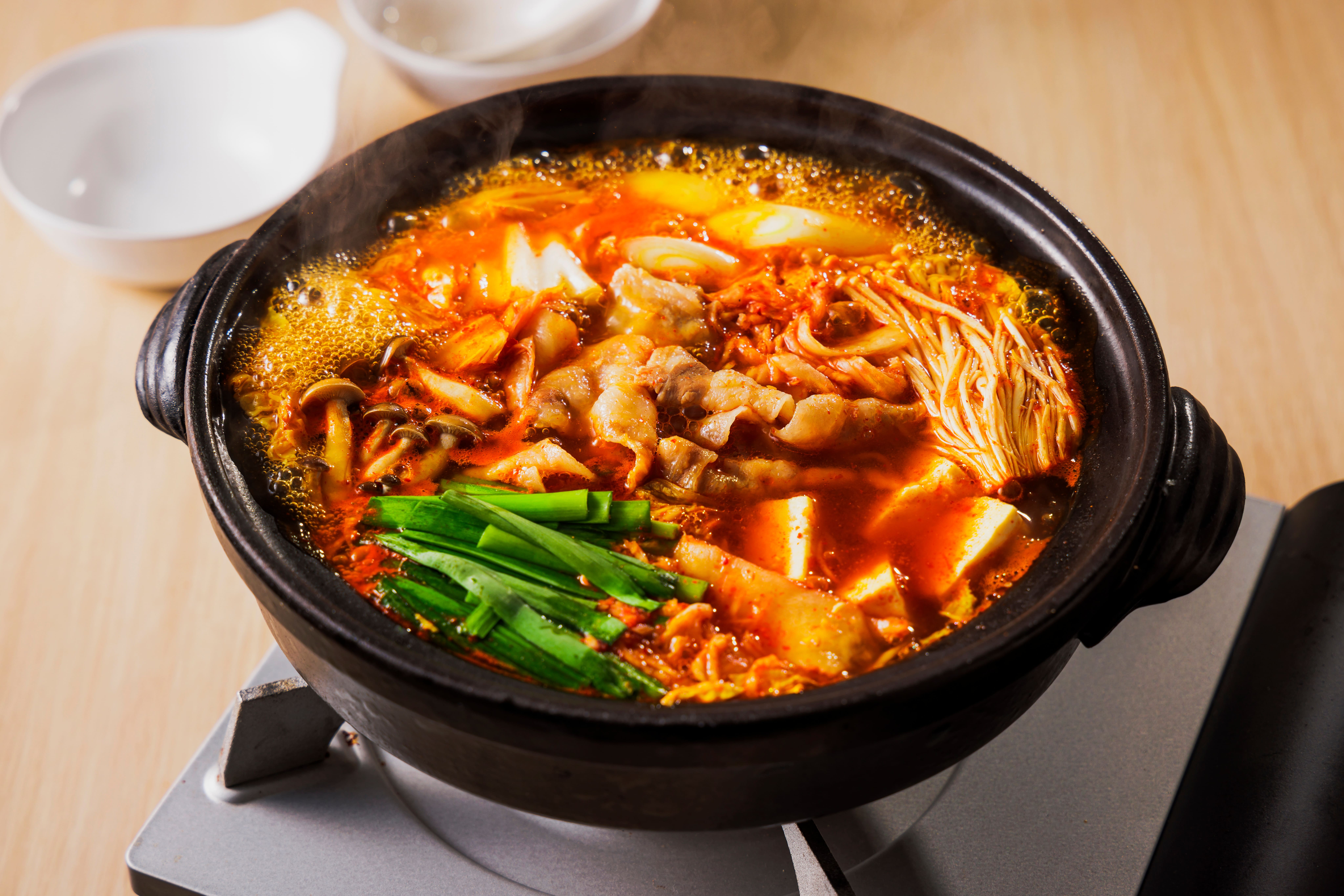 本格派？簡単派？「スンドゥブチゲ」の人気レシピ7選 - macaroni