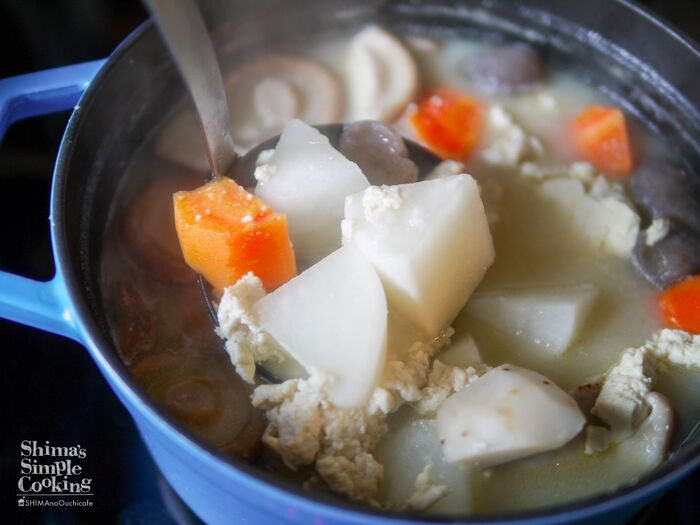 コクの贅沢シチュークリーム