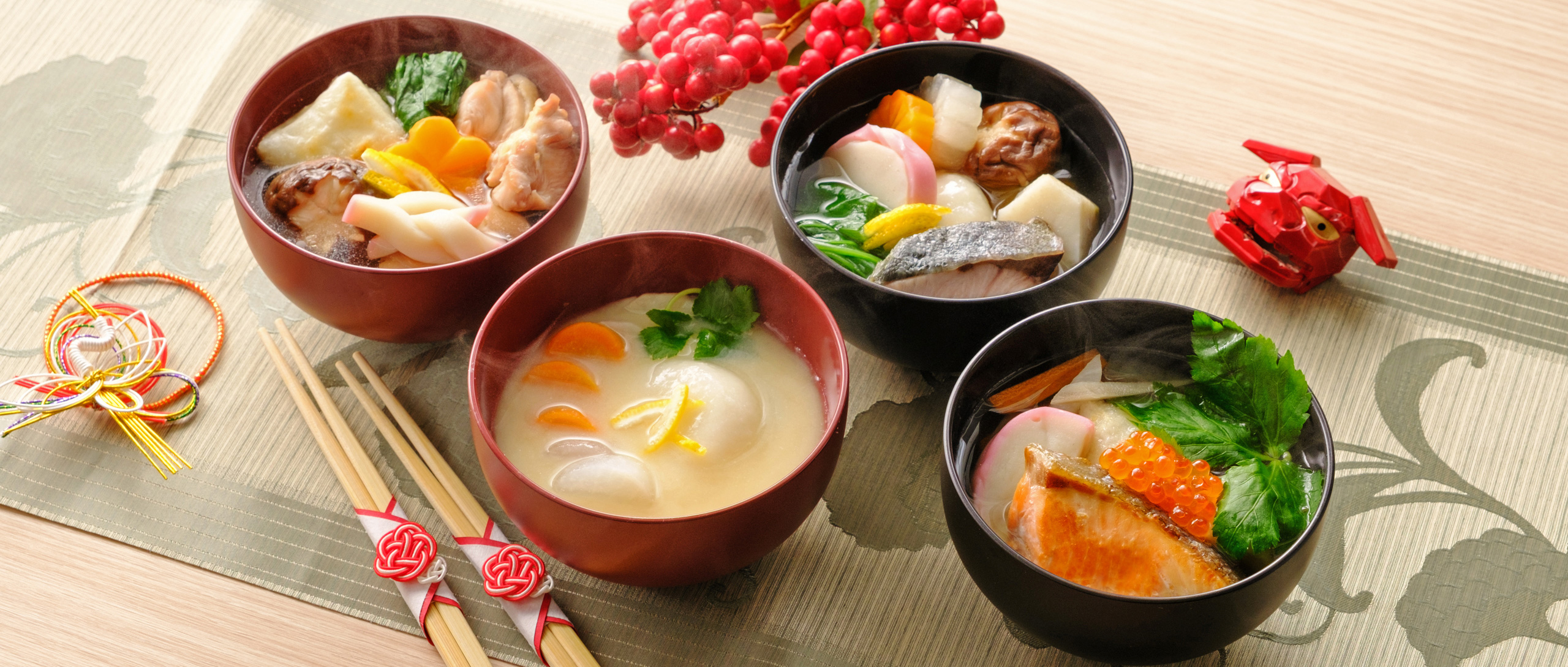 人気のお雑煮のレシピ4選すまし汁2種、味噌仕立て、小豆雑煮・こんどのお正月は新しい味で！HugKum はぐくむ