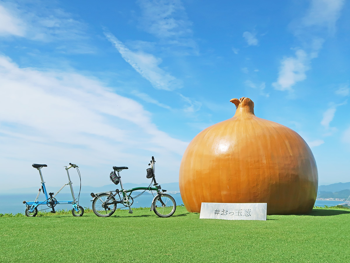 淡路島「おっ玉葱クッキー」がマジでデカかった！玉ねぎ愛が詰まったお土産の販売店舗はどこ？ 今買うべき映え土産TABIZINE～人生に旅心を～