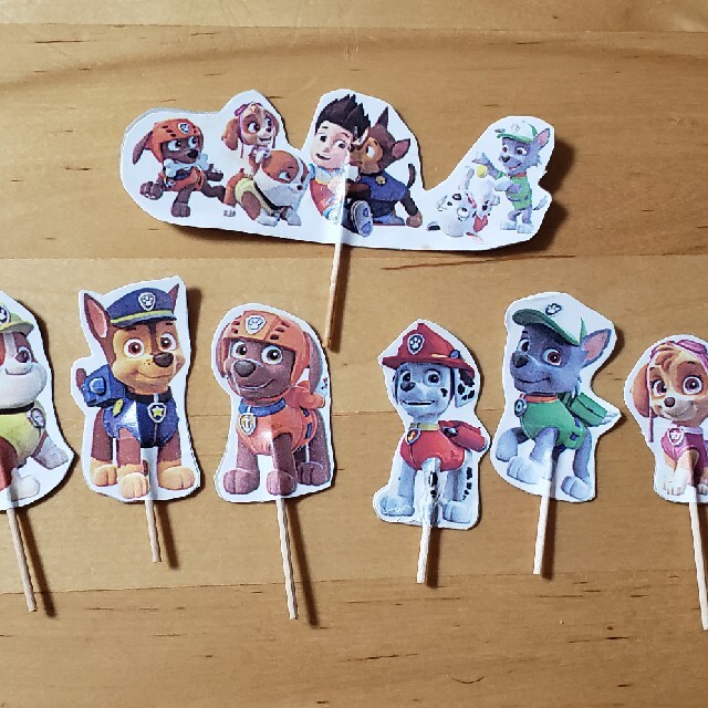 甥っ子3才の🎂 パウパトとはたらく車と生クリームが大好きな 甥っ子のために♡ 喜んでくれました😊 誕生日の近いうちの次男くんも 同じケーキにしました🎉バースデーケーキバースデーケーキ手作りパウパトロールケーキはたらくくるまケーキキャラチョコ手作り