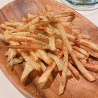 唐揚げ粉でフライドポテト 「完全にお店の味！」つまみ出したら止まらないフライドポテトのレシピ・作り方Tasty