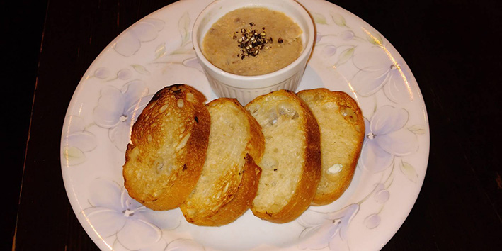 豚肉のリエットとワインのペアリングTETSUYA WINE SELECTIONS