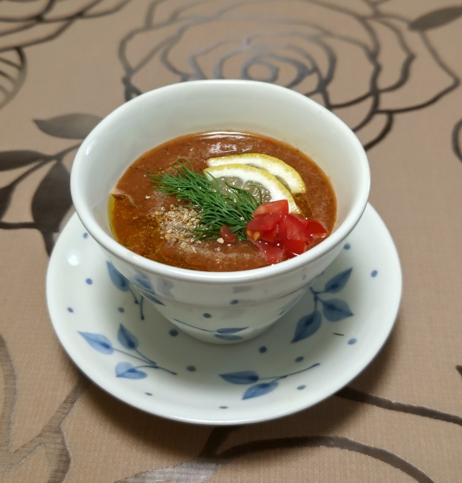 トマト缶で作る冷たいスープ ガスパチョ
