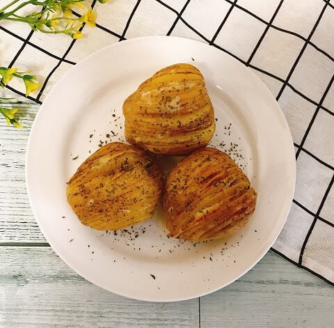 シチュー」ともう1品、おかずは何にする？我が家で人気の組み合わせを242人に聞きましたkufura クフラ 小学館公式