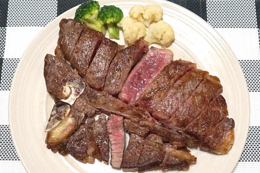 厚切りポークステーキのおいしい焼き方・焼き加減の見分け方ハイライフポーク