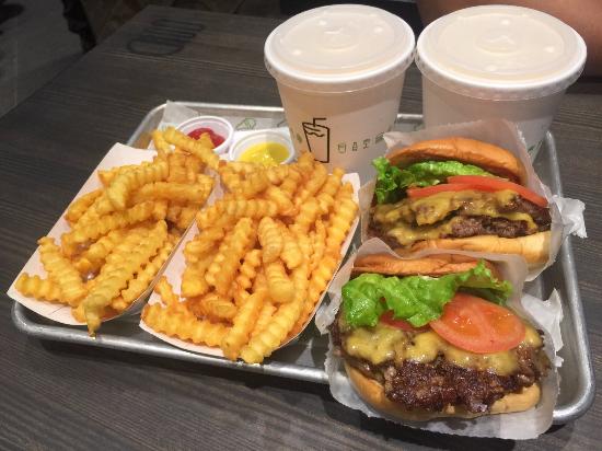 人気バーガー店「シェイク シャック」2号店が恵比寿に