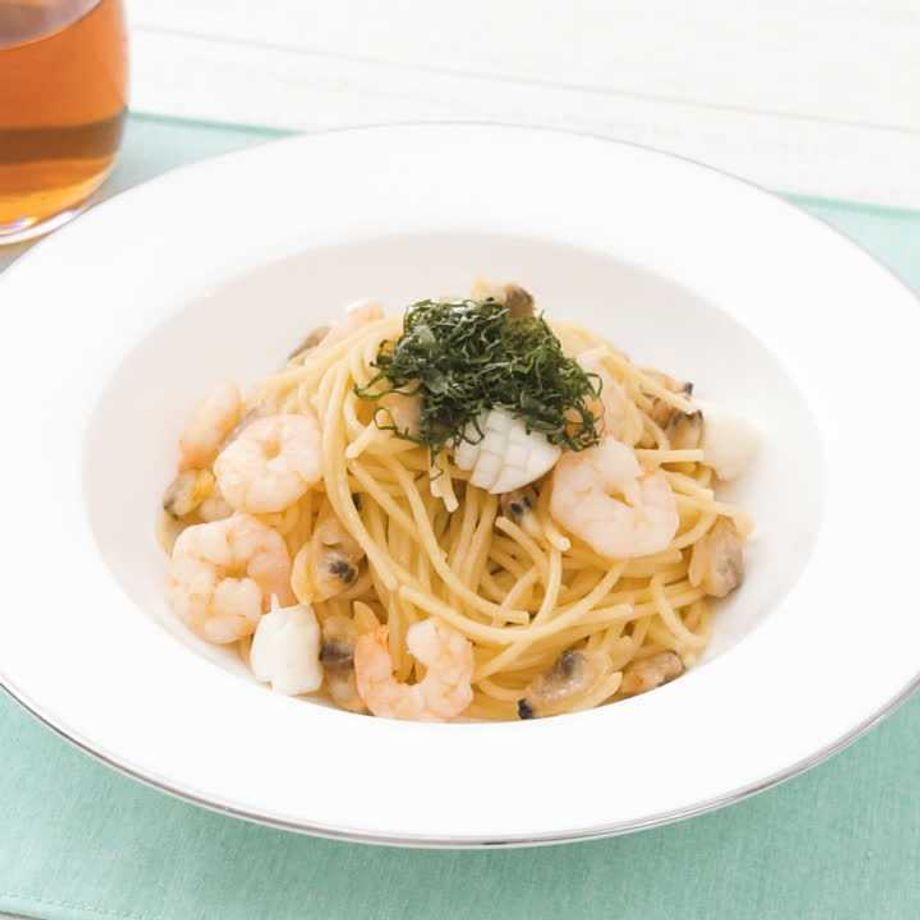 白だしでシーフードと豆苗の和風パスタ