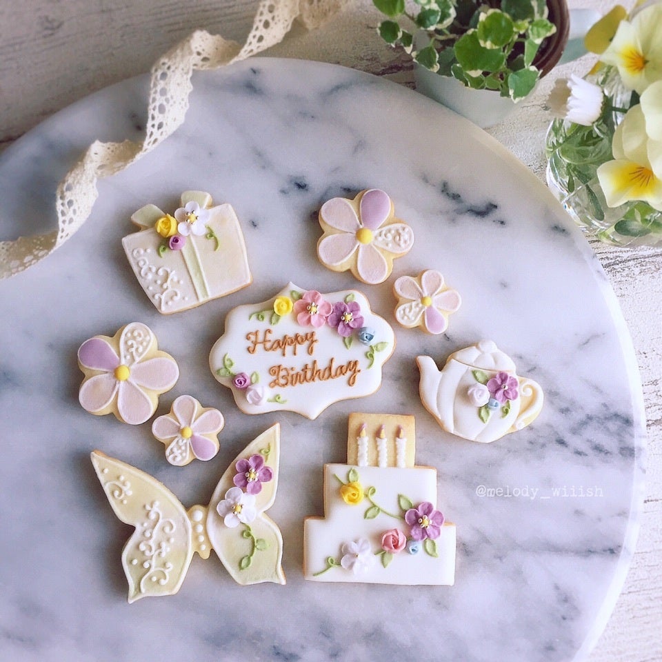 必見！ ケーキにアイシングクッキーを上手にかわいく飾る方法DECO-HANAブログ