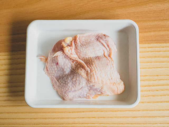 Amazon.co.jp: 代々木フードマート 鶏モモ肉 ブラジル産 業務用 冷凍もも肉 2kg : 食品・飲料・お酒