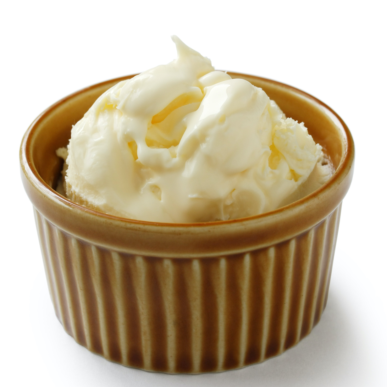 生クリームとは？ホイップクリームとの違いや保存方法を解説 - お役立ち記事梱包材 通販No.1 ダンボールワン