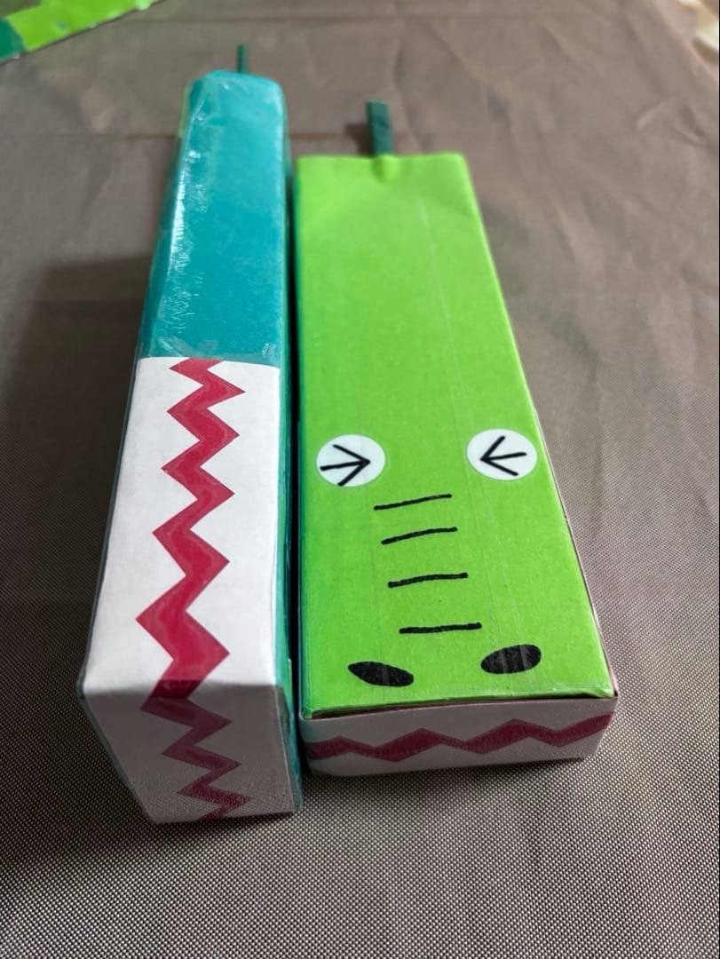 ワニワニパニックの作り方, その1 ワニ編, 牛乳パックを3本も詰め込んでるから, 思いきり叩かれても潰れないタフなワニ🐊,手作りおもちゃ牛乳パック工作ワニワニパニックワニワニパニック手作り手作りワニワニパニック