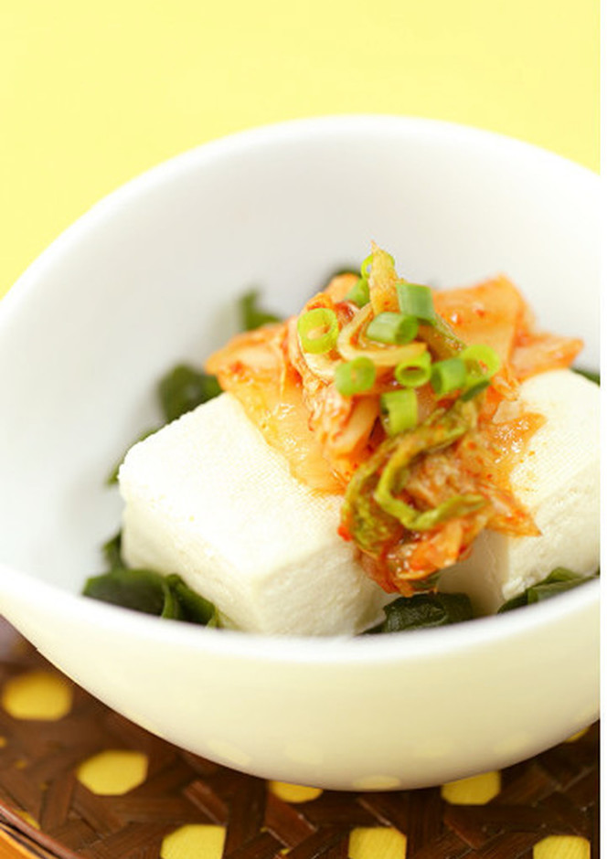 キムチと塩昆布の冷奴♡ by Goeーmon☆クックパッド簡単おいしいみんなのレシピが392万品