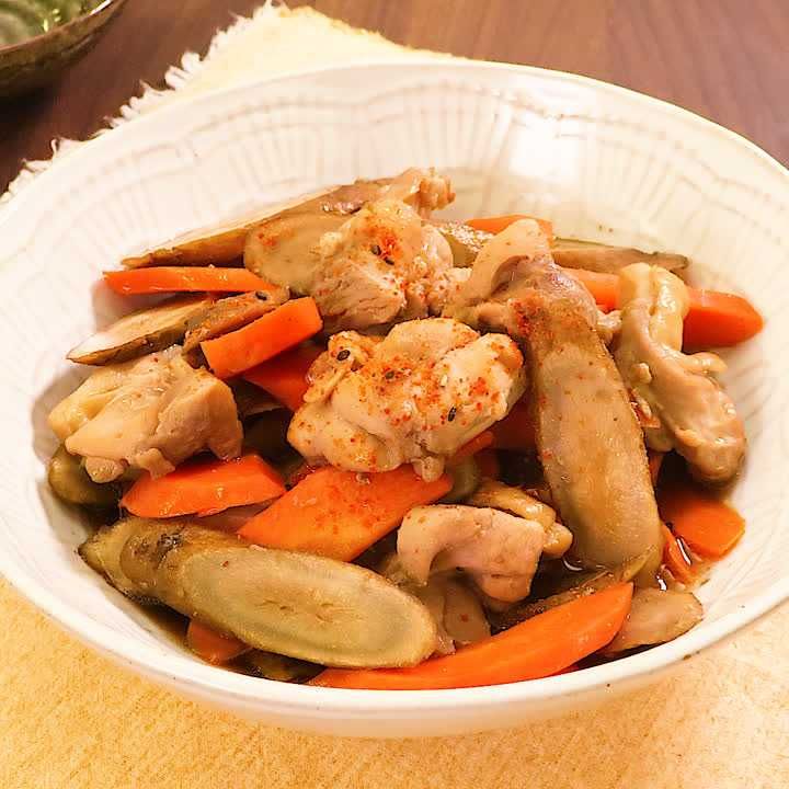 やさしい味わい鶏ごぼう煮