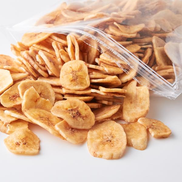 Amazon.co.jp: バナナチップス 500g ココナッツオイル使用 フィリピン産地直輸入 食塩不使用 保存料不使用 ドライバナナドライフルーツ グラノーラ パン作り おやつ おつまみ 防災食品 非常食 保存食 備蓄食 常備食 : 食品・飲料・お酒