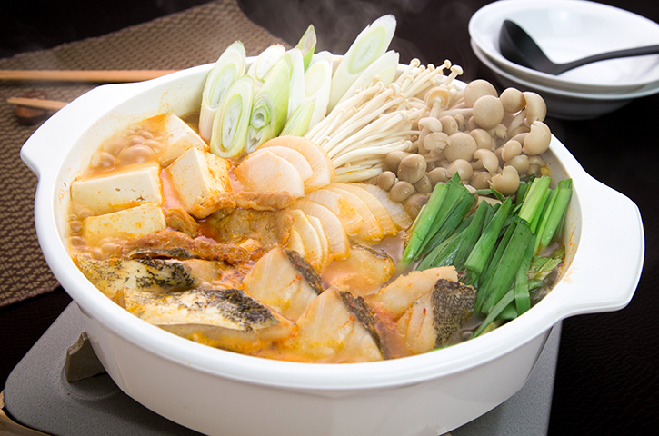 キムチで作る！キャベツたっぷりキムチ鍋のレシピセブンプレミアム公式