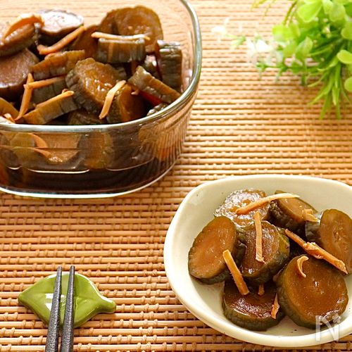 冷凍きゅうりで作るQちゃん風漬物 冷凍することで水分をしぼりだしやすい くわしい調味料の量は書いていません兀兀記