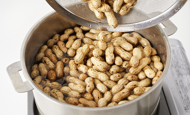 落花生のゆで方塩加減が決め手！失敗知らずの黄金比を調理師が解説 越野美樹- エキスパート - Yahoo!ニュース