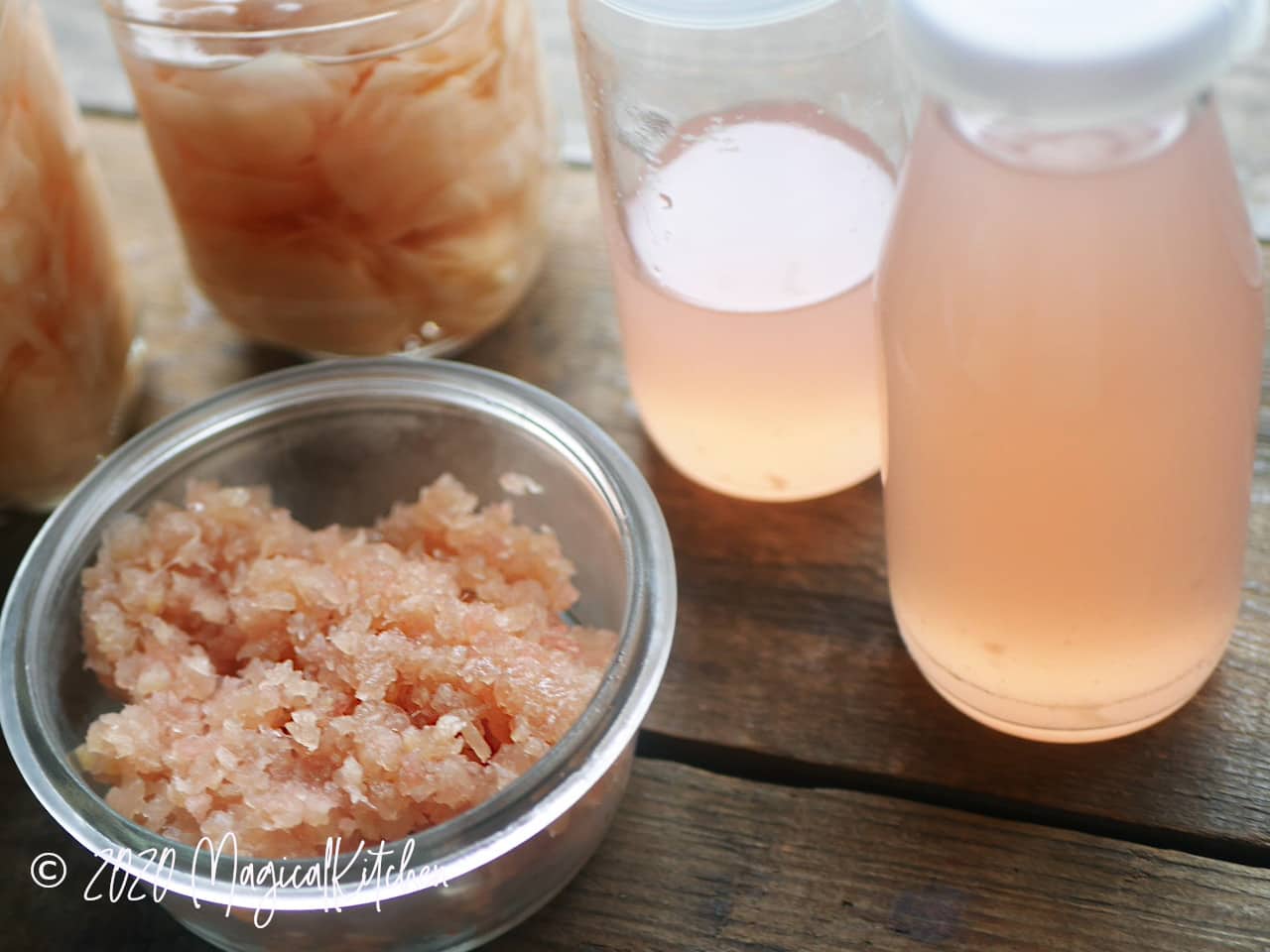 材料2つ！ジンジャーエール作り方！, 材料 , ◯城シロップ, ・新生姜400g, ・キビ砂糖400g, ・水200ml, Ingredients:Castle syrup, 400g fresh ginger, 400g cane sugar, 200ml water,簡単レシピ,簡単料理,お菓子作り,手作りお菓子,お菓子レシピ,スイーツレシピ,レシピ動画,