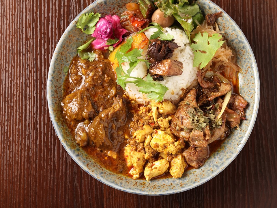 東大阪カレー遺産11 地球館のスパイスカレーには宇宙が広がっている - 週刊ひがしおおさか