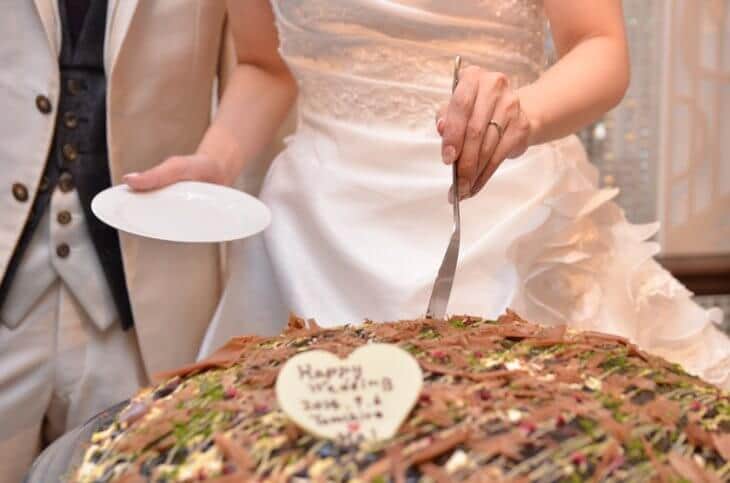 バームクーヘン入刀 – リアル結婚式動画検索サイト「Real Weddings」