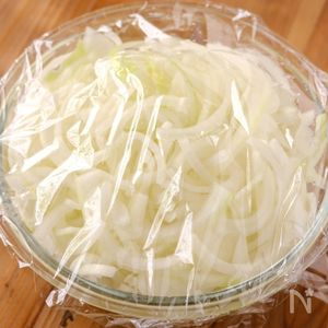 飴色たまねぎは冷凍たまねぎを使うと時短! 生たまねぎとの時間比較や理由を解説 - トクバイニュース