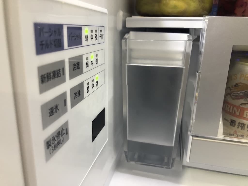 カイジの「キンキンに冷えたビール製造機」ドンキで発売 - 家電 Watch