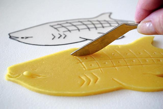 コジコジのクッキー作った🍪 コジコジの絵は クリアファイルを切り抜いて 型を作ったよ！ 3枚目るなちゃんお仕事おつ〜！！ これからも遊ぼうね👍クッキーコジコジお菓子作り