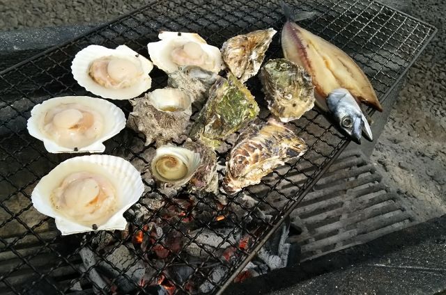 楽天市場 高級海鮮バーベキューセット7種54品 特大BBQ用鯛の塩釜付き・竹コース 海の幸盛り合わせ！浜焼き贅沢コース 魚介詰め合わせ プレゼントギフト 贈り物 送料無料 お誕生日 お祝い おうち CAS冷凍・BBQセット 敬老の日 熨斗対応: 皓介楽天市場店