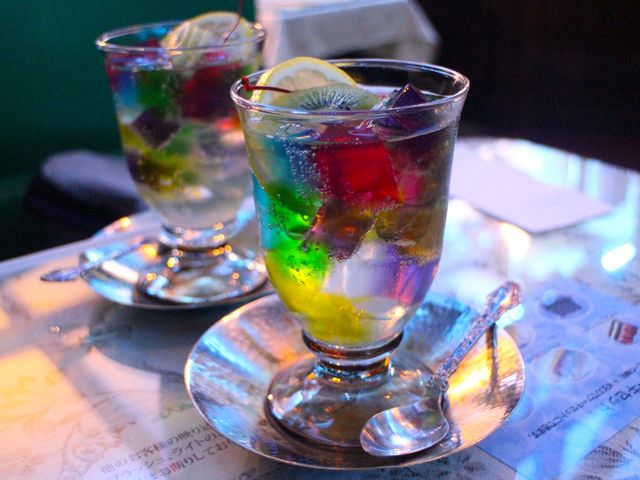 喫茶ソワレでゼリーポンチを堪能、東郷青児ゆかりの名店、気になる待ち時間は？京都はんなりずむ