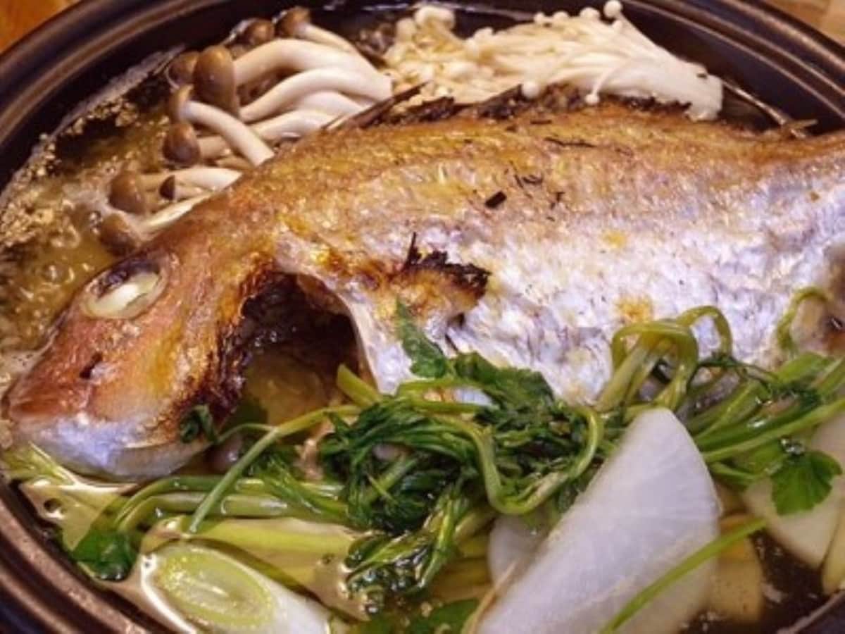 尾頭つき！ 鯛の塩焼き