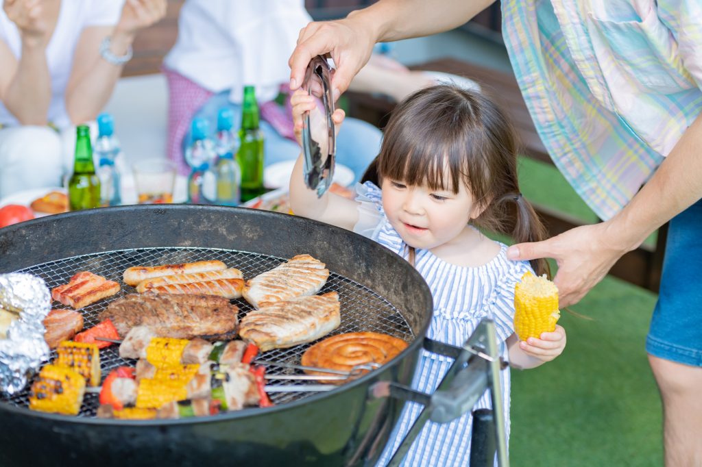 子供が喜ぶバーベキュー食材ガイド！定番からデザートアイデアもはなりっち