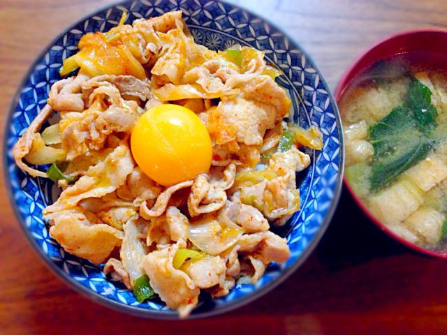 たまごでマイルドに 豚キムチ