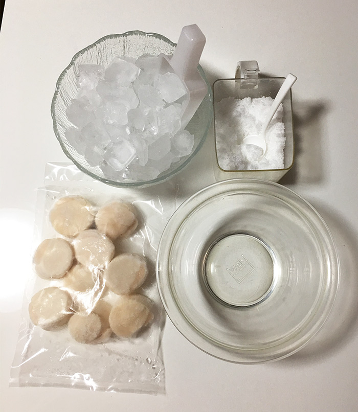 冷凍ホタテの解凍方法 「氷＋塩」でプリプリ食感！加熱向きの解凍テクもほほえみごはん-冷凍で食を豊かに-ニチレイフーズ