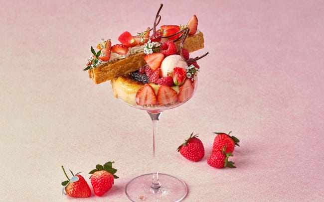 ファミレスで食べられる「イチゴスイーツ」はこれ！ イチゴたっぷりパフェやパンケーキ コラボメニューも要チェック 2024年最新版- Fav-Logby ITmedia