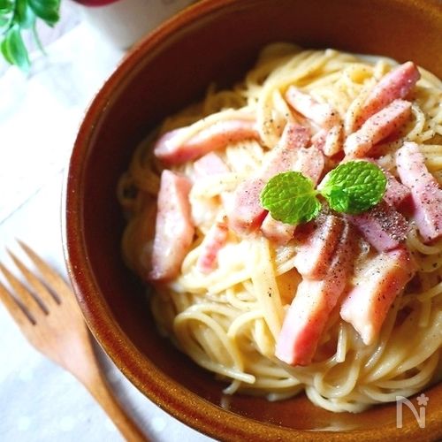 夫に絶賛された！ひとあじ違ったスパゲッティグラタンです！残ったシチューで作ります。栄養士ママのレシピ