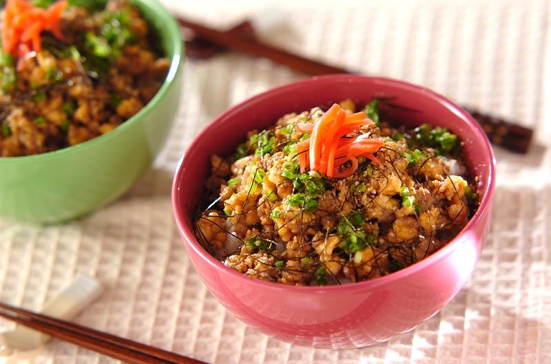 バリ旨♡丼 ひき肉と厚揚げのとろたま♡牛丼風