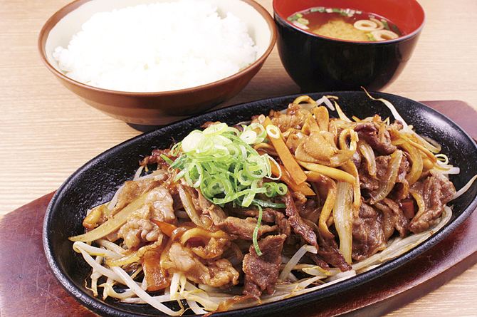 関西 サービスエリアの必食グルメ9選！イートインで丼やラーメンなど＜2025＞ じゃらんニュース