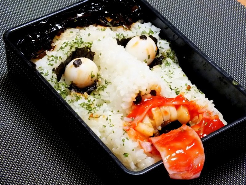 おっちゃん、おばちゃんのゆるゆる倶楽部 -これは愛か？憎しみか？ 夫婦喧嘩のあとの「復讐弁当」32選！https:yuru2club.com wp ?p=30992 愛する人のために作る「愛妻弁当」。 そこには奥様たちの愛情が詰まっています。ところが、ケンカをした翌日、妻たちの怒り