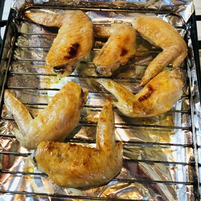 家事ヤロウ」で話題！驚きの塩水パワーで絶品「手羽の海水焼き」の作り方 - E・レシピ 1 1ページ