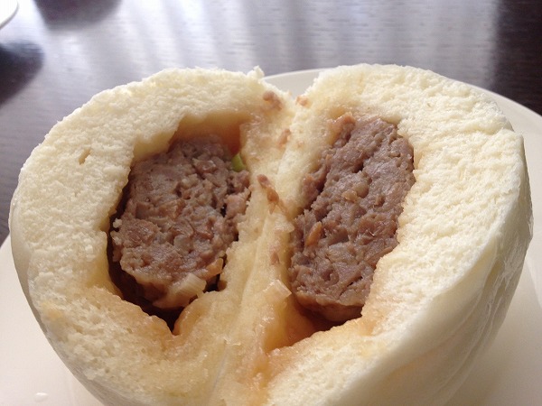 横浜中華街の肉まん専門店😋 あんパンダまんが可愛い🐼🐾 @laoweixinhengbangzhonghuajie老維新老維新のパンダまん肉まん専門店 肉まん横浜中華街中華街中華街食べ歩き 食べ歩き 横浜 横浜観光横浜グルメ グルメグルメ好きな人と繋がりたいgourmetfood