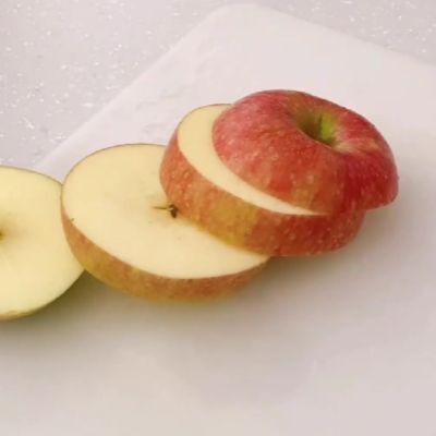 今まで何してたんだ 。ネットで知った「りんごの切り方」が良いことずくめだった