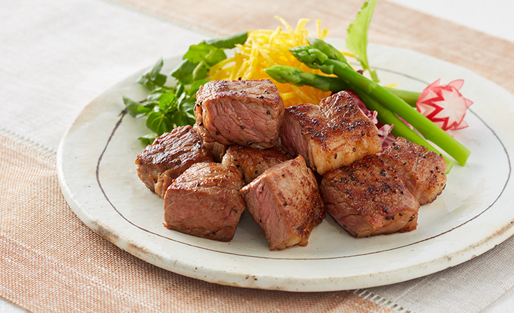 サイコロステーキわさびソース