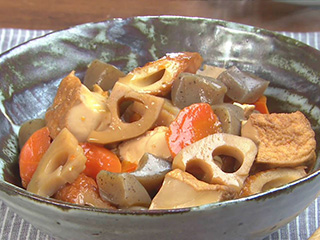 こってり甘辛な厚揚げこんにゃくごぼうの煮物レシピ