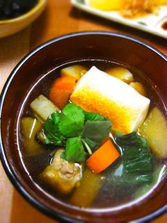 お雑煮は地域でこんなに違う！お雑煮におすすめの味噌・出汁・具材のご紹介石井食品公式 イシイの読みもの