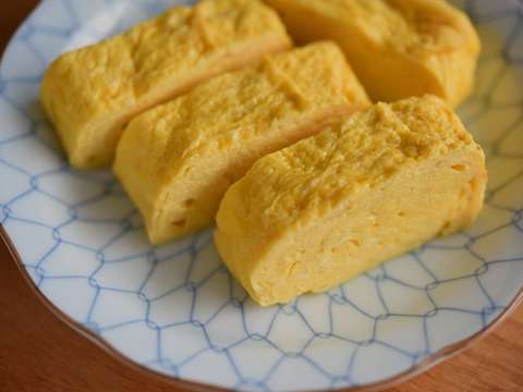 白だしを使った たらこのだし巻き卵