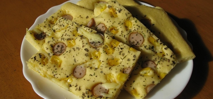 簡単お惣菜パン ホットケーキミックスで！ソーセージパン