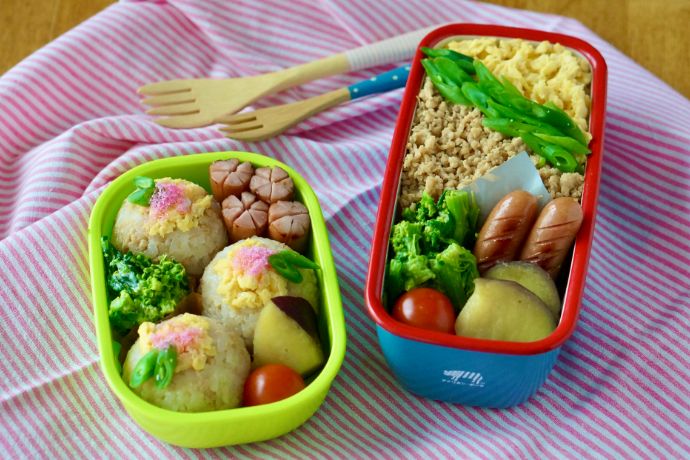 宅配弁当〜夢創鶏と塚だまの共演 三種のいろ鶏どり弁当ロケ弁GP1位獲得〜塚田農場おべんとラボ